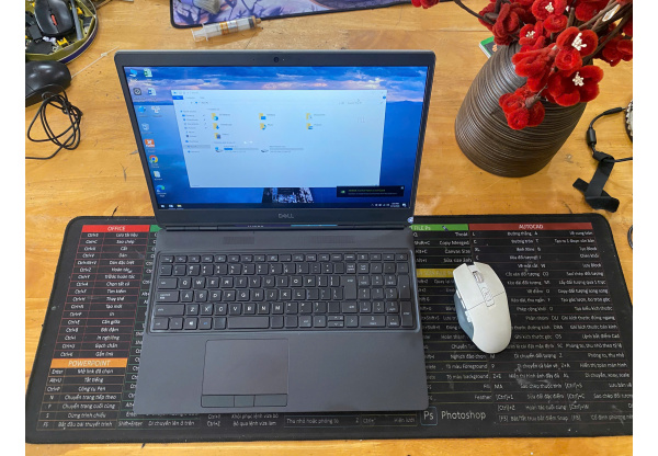 Dell Precision 7550 i7 10750HQ - T1000