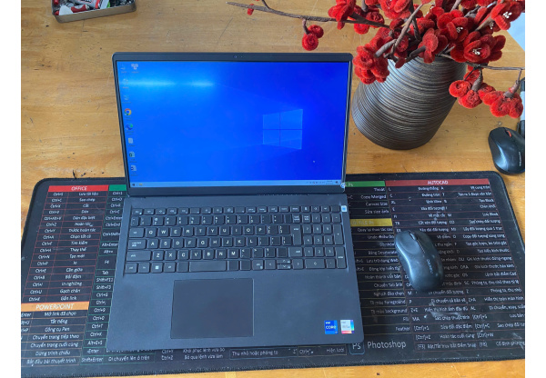 Dell Inspiron 15 3520 - i7 Th 12