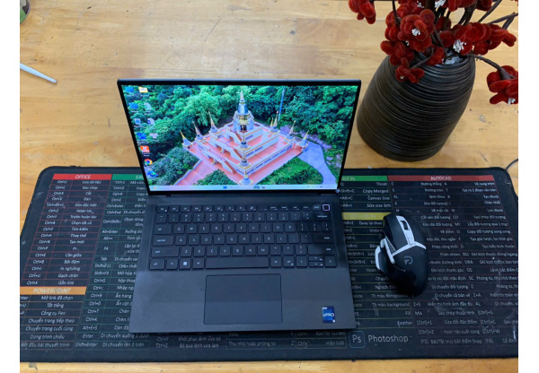 Dell Precision 5470 Core i7-12700H 