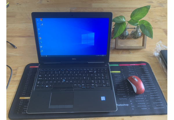 Dell Precision 7520 i7 6820HQ