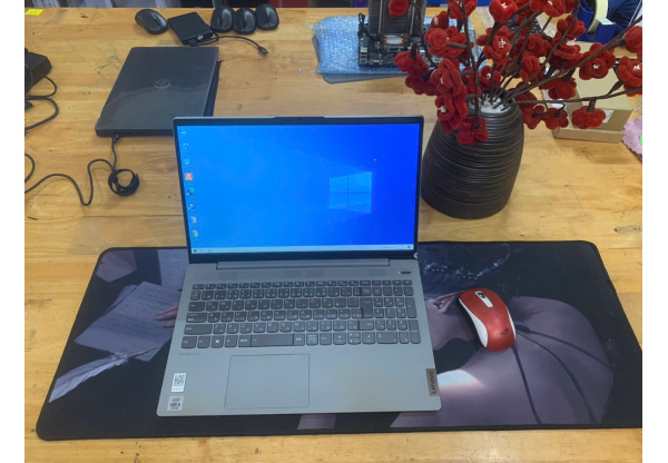 Lenovo IdeaPad Slim 5 15IIL05 