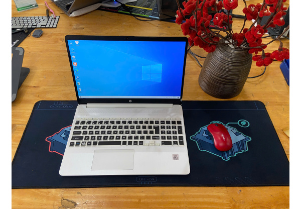 Laptop HP 15s-fq1xxx 