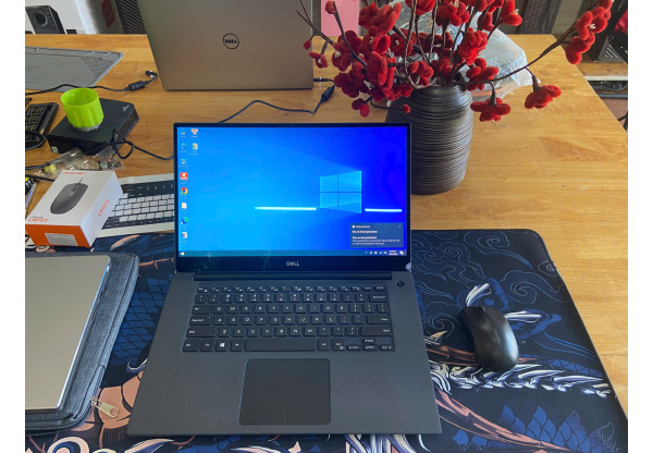 Dell Precision 5540 i7-9850H