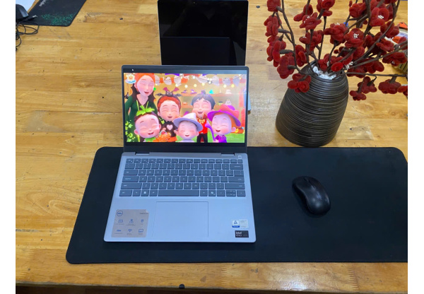 Dell Inspiron 14 Plus 7440 Core Ultra 7 155H 