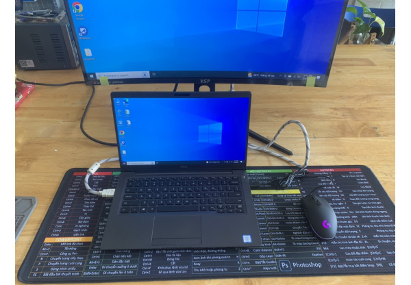 Dell Latitude 7400 -I7 Th8