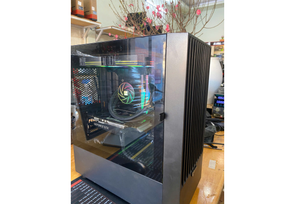 ASUS B760 TUF GAMING WIFI  12400F 16G/ 256/1660 SUPER 